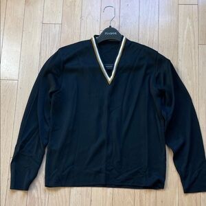 Vintage Black V-Neck Men's Sweater with gold and cream collar